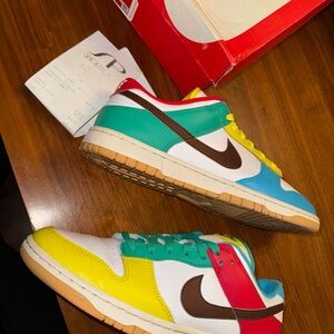 Size 11 - Nike Dunk SE Low Free.99 - White